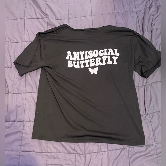 black tee - Picture 2 of 2